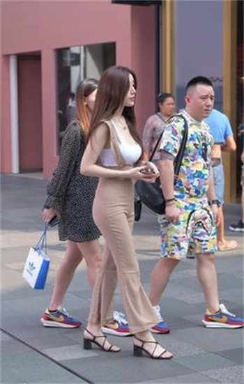 斗鱼蔡小熊资源
