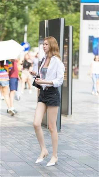 老爸欠钱父债女还视频