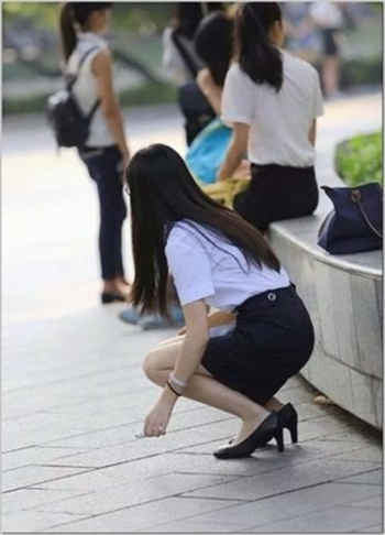 副人格一枚夹心饼