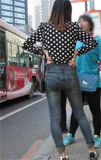 东北农村大炕上的乱情
