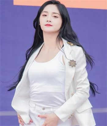 美女拖到光一件不视频