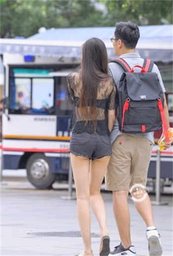 六间房违规视频