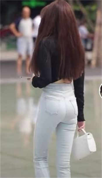 新婚妻子被邻居许伯