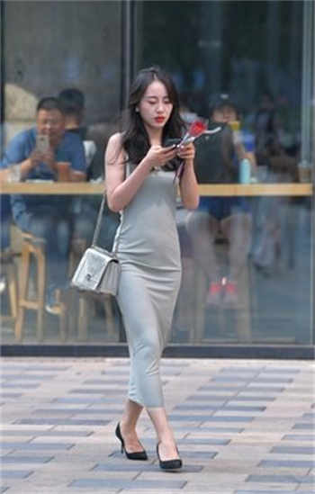 森林原人一人战二十女