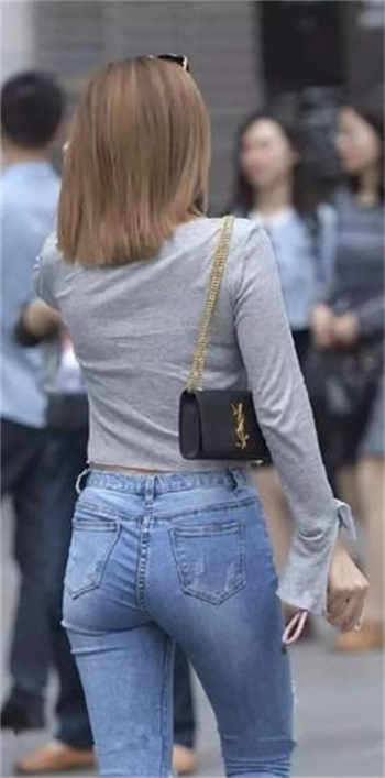 吴梦梦拍的